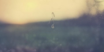 曾经回忆变成陌生究竟是哪首歌？